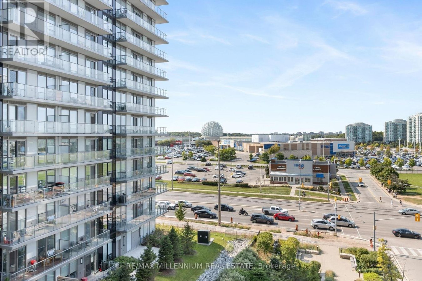 609 - 2560 EGLINTON W AVENUE - Photo 3