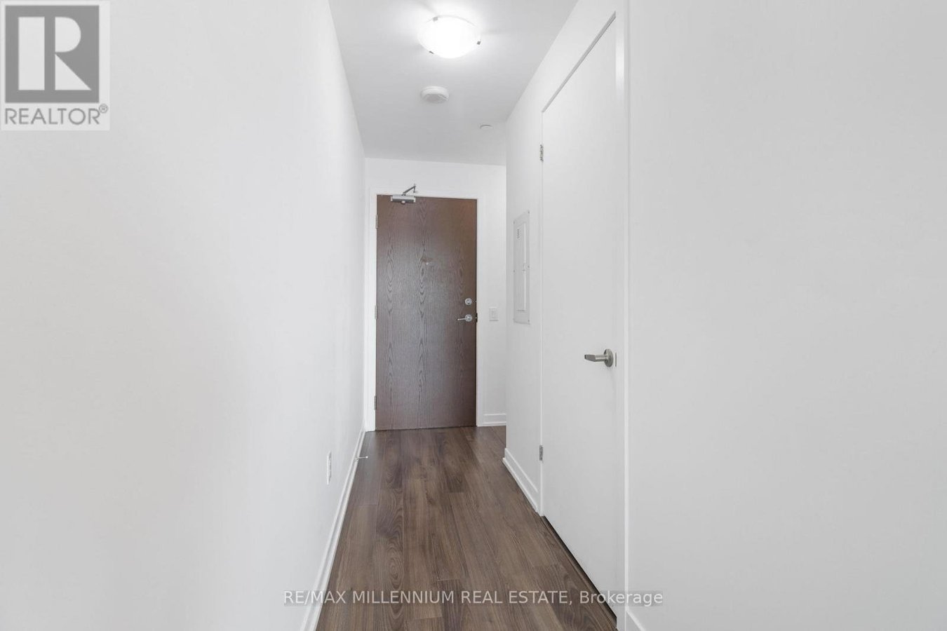 609 - 2560 EGLINTON W AVENUE - Photo 11
