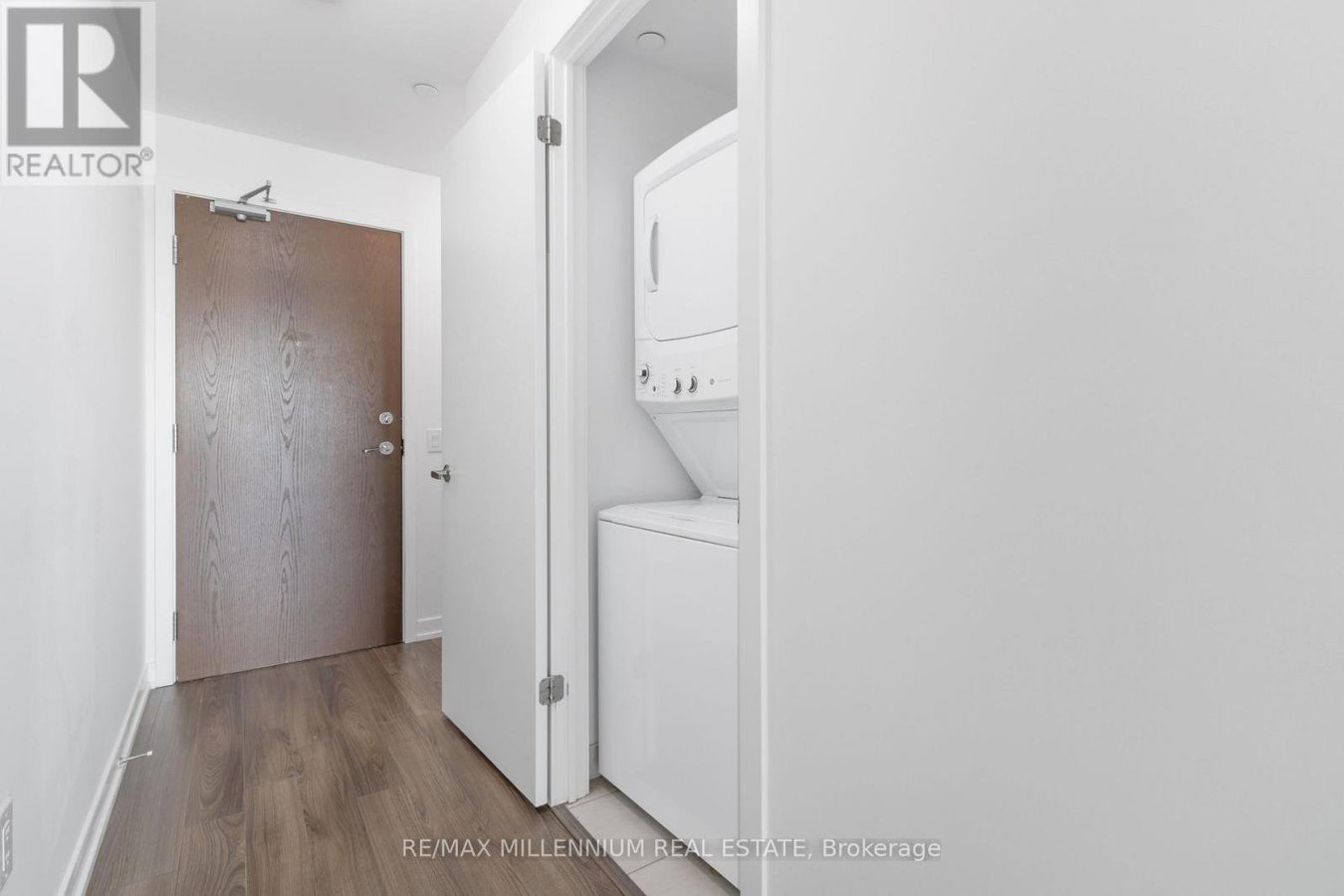 609 - 2560 EGLINTON W AVENUE - Photo 12