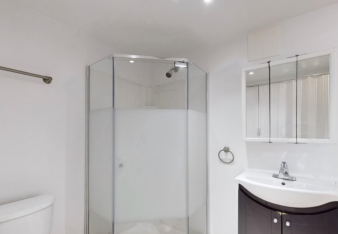 5980 Whitehorn Avenue - Photo 12