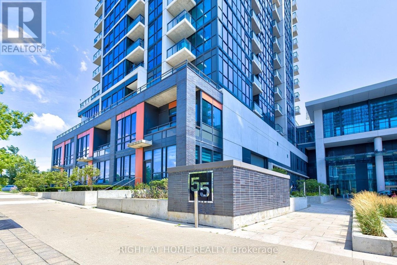 101 - 55 EGLINTON AVENUE W - Photo 5