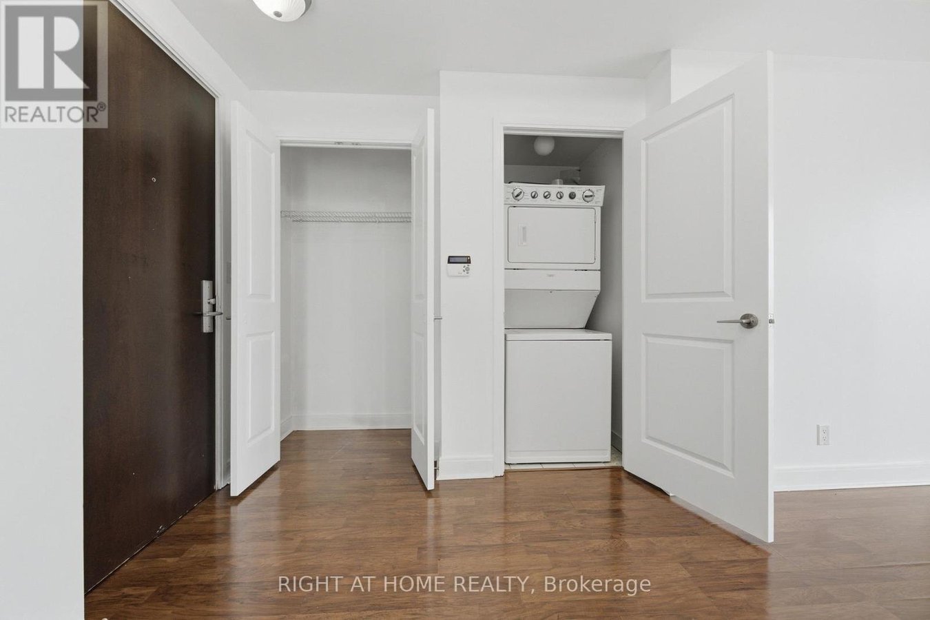 3806 - 50 ABSOLUTE AVENUE - Photo 9