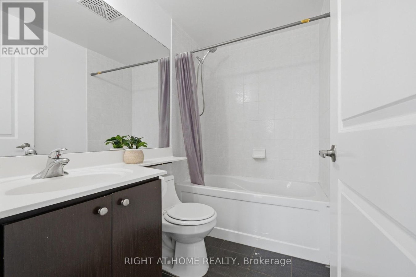 3806 - 50 ABSOLUTE AVENUE - Photo 18