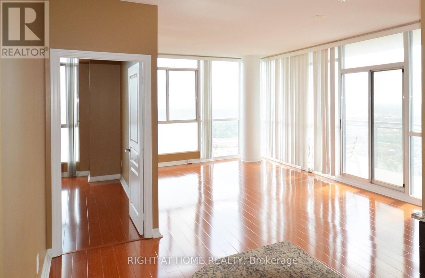 3009 - 225 WEBB DRIVE - Photo 4