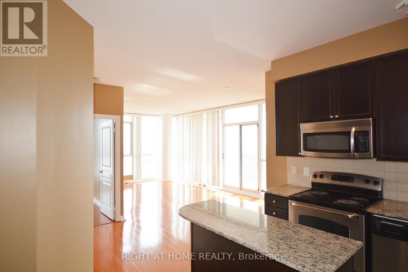 3009 - 225 WEBB DRIVE - Photo 5
