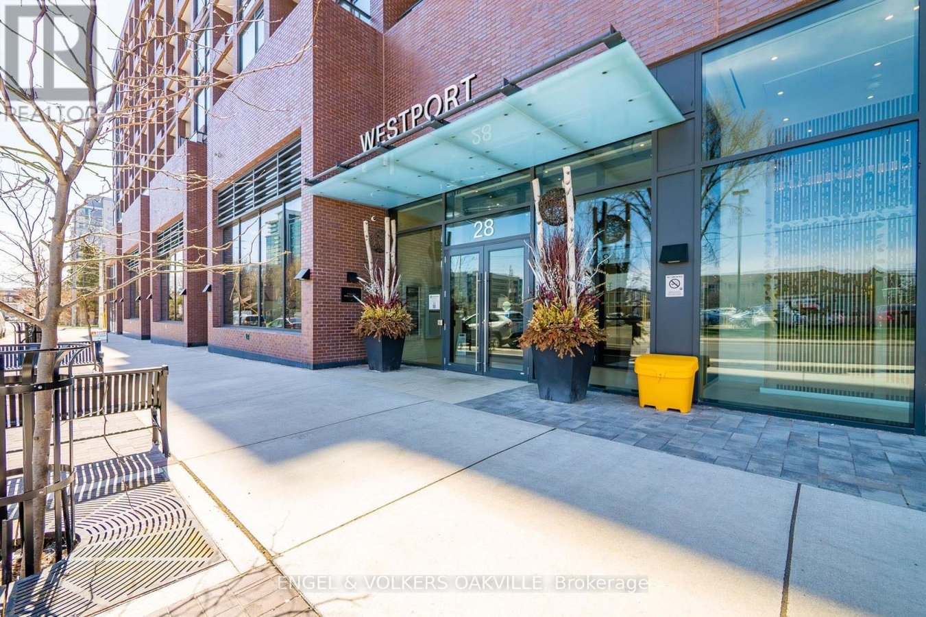 418 - 28 ANN STREET - Photo 2
