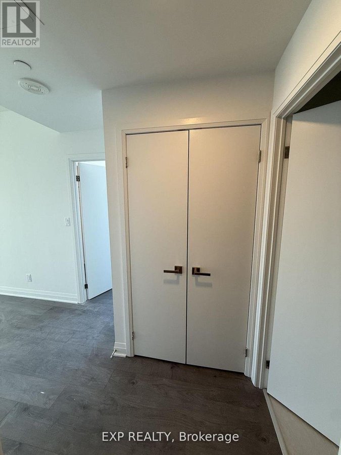 4407 - 4015 THE EXCHANGE - Photo 2