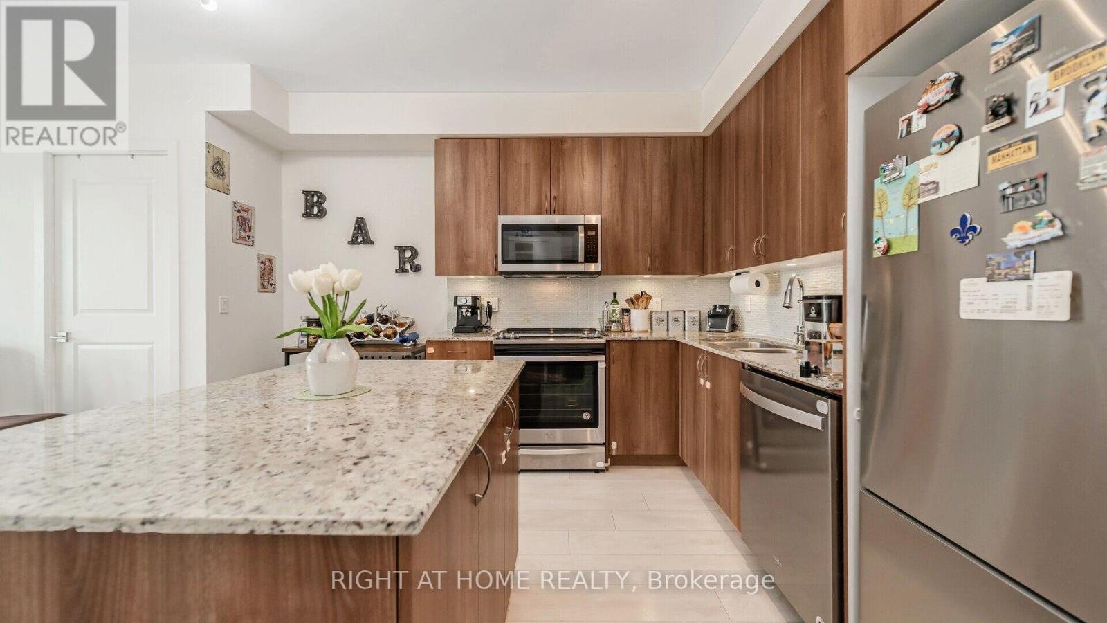 206 - 4655 GLEN ERIN DRIVE - Photo 6