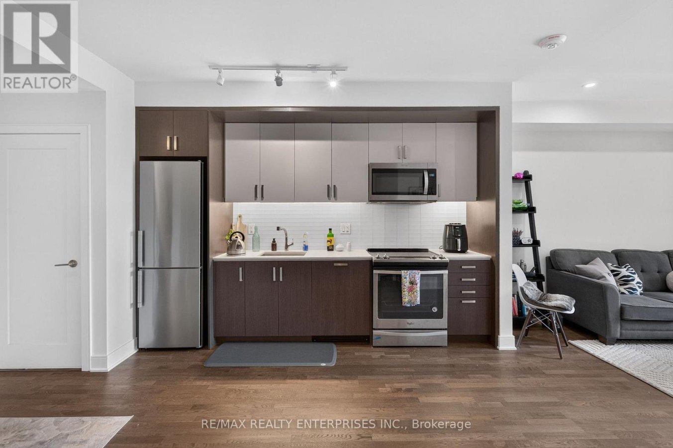 340 - 1575 LAKESHORE ROAD W - Photo 3