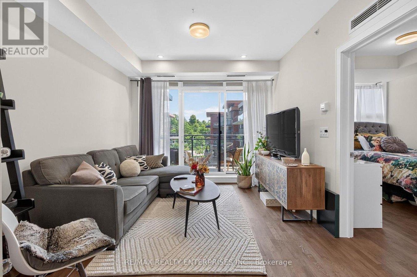 340 - 1575 LAKESHORE ROAD W - Photo 10