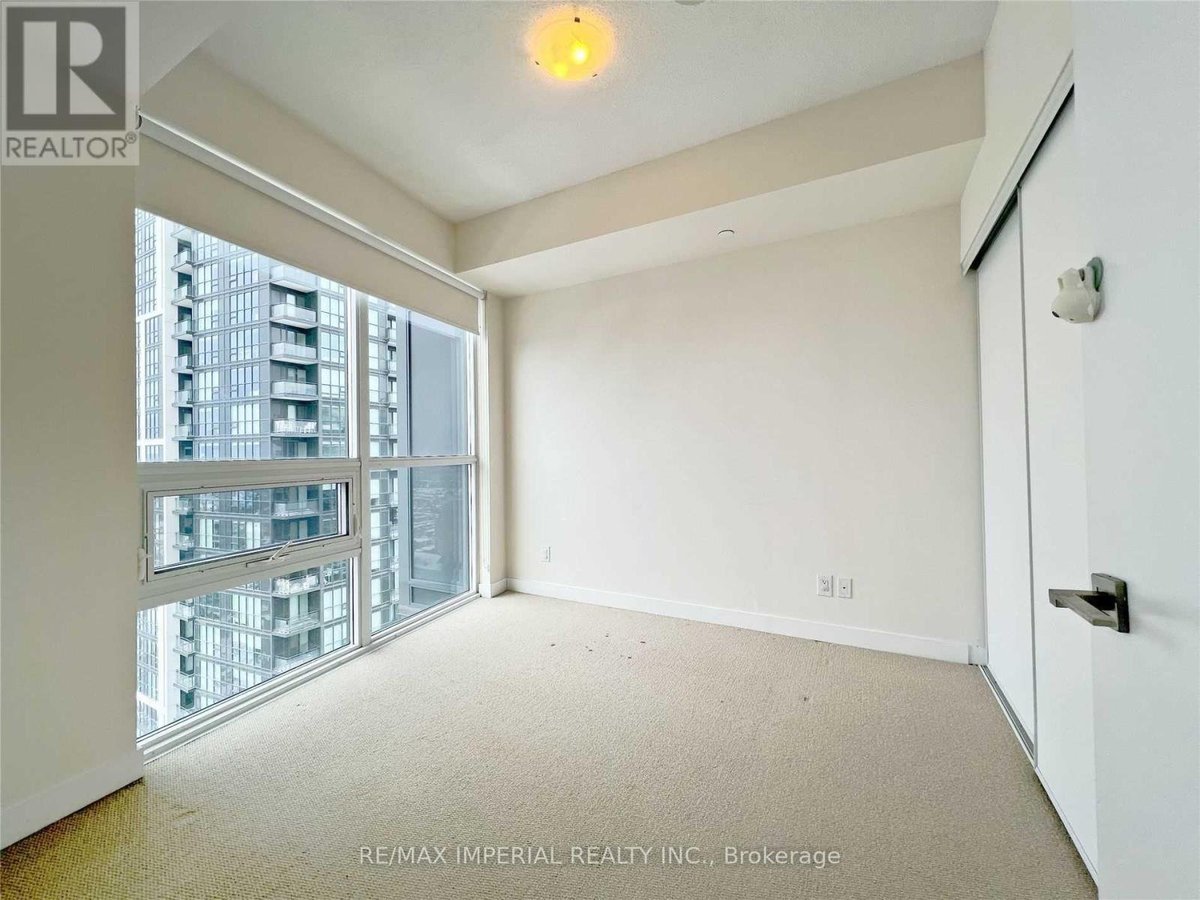 2909 - 510 CURRAN PLACE - Photo 2