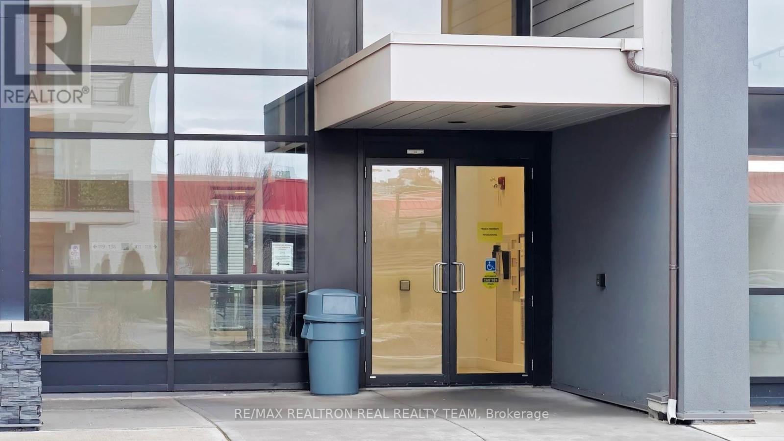 332 - 3170 ERIN MILLS PARKWAY - Photo 4