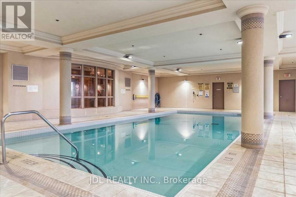 1703 - 4850 GLEN ERIN DRIVE - Photo 3