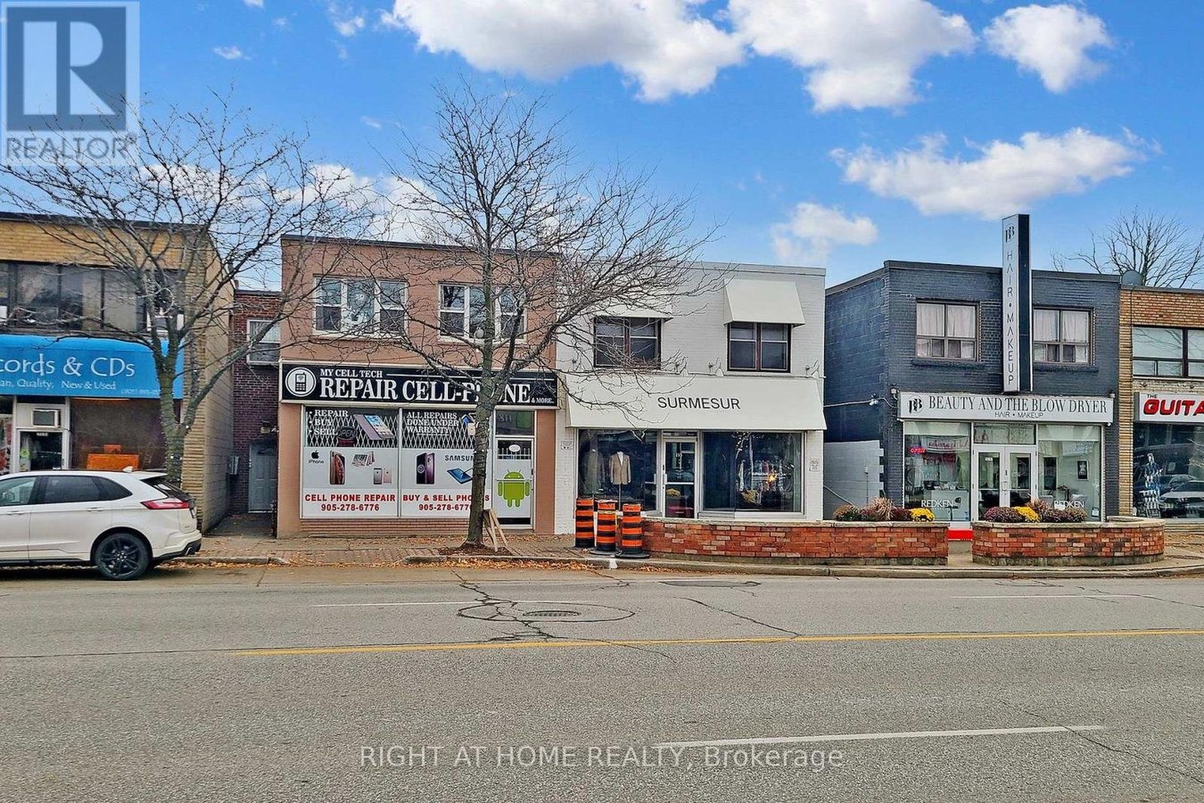 #A - 255 LAKESHORE ROAD E - Photo 4