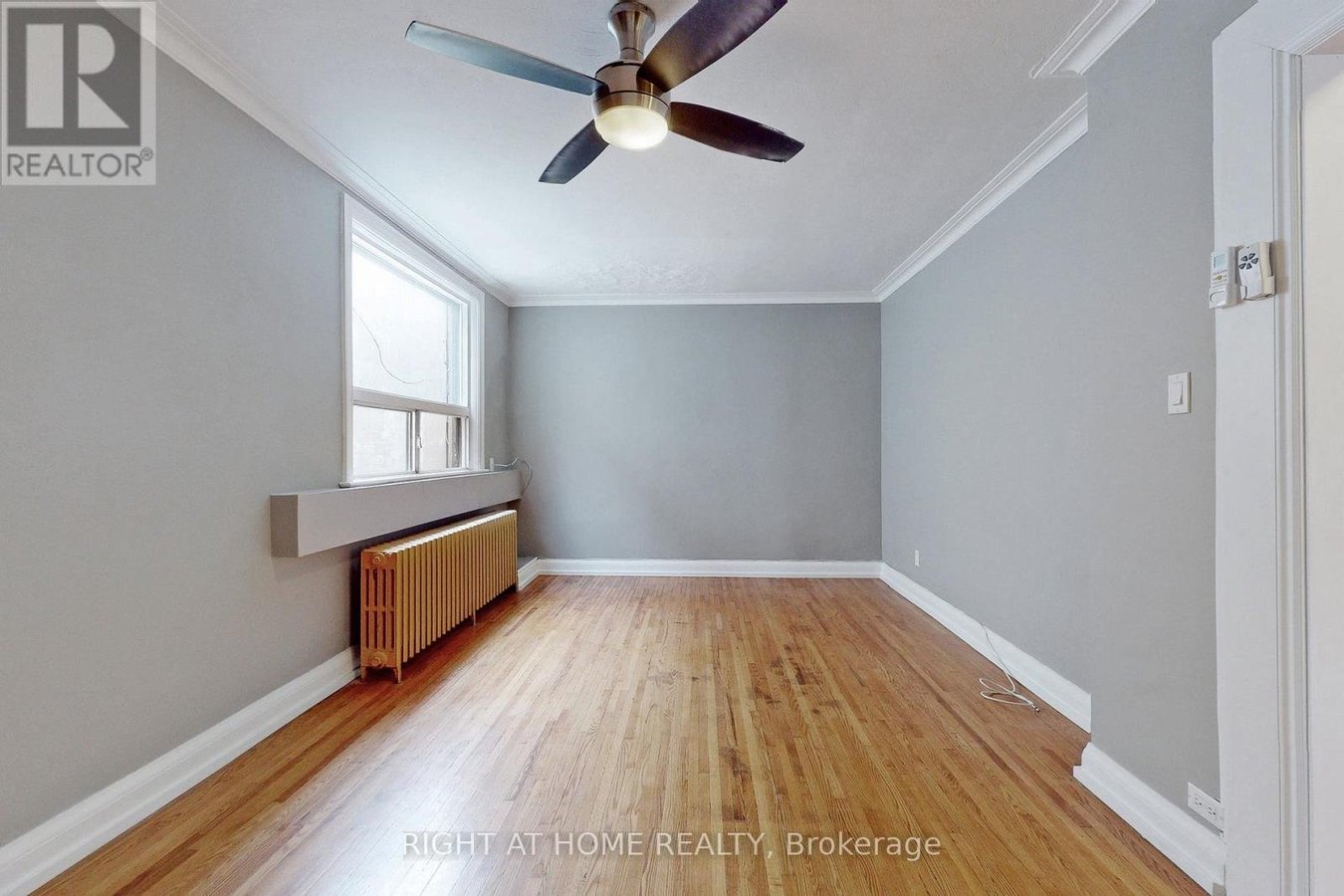 #A - 255 LAKESHORE ROAD E - Photo 7