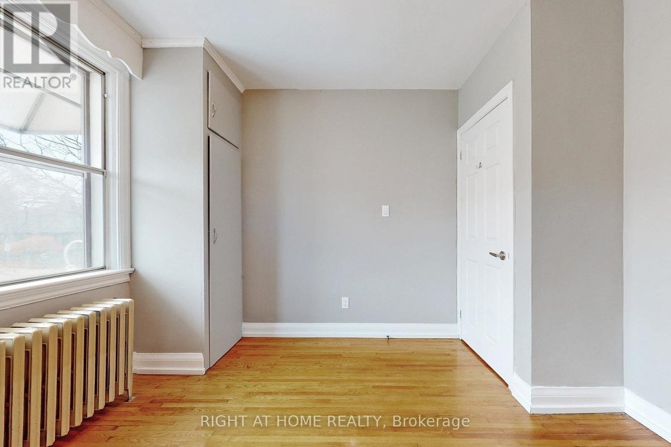 #A - 255 LAKESHORE ROAD E - Photo 26