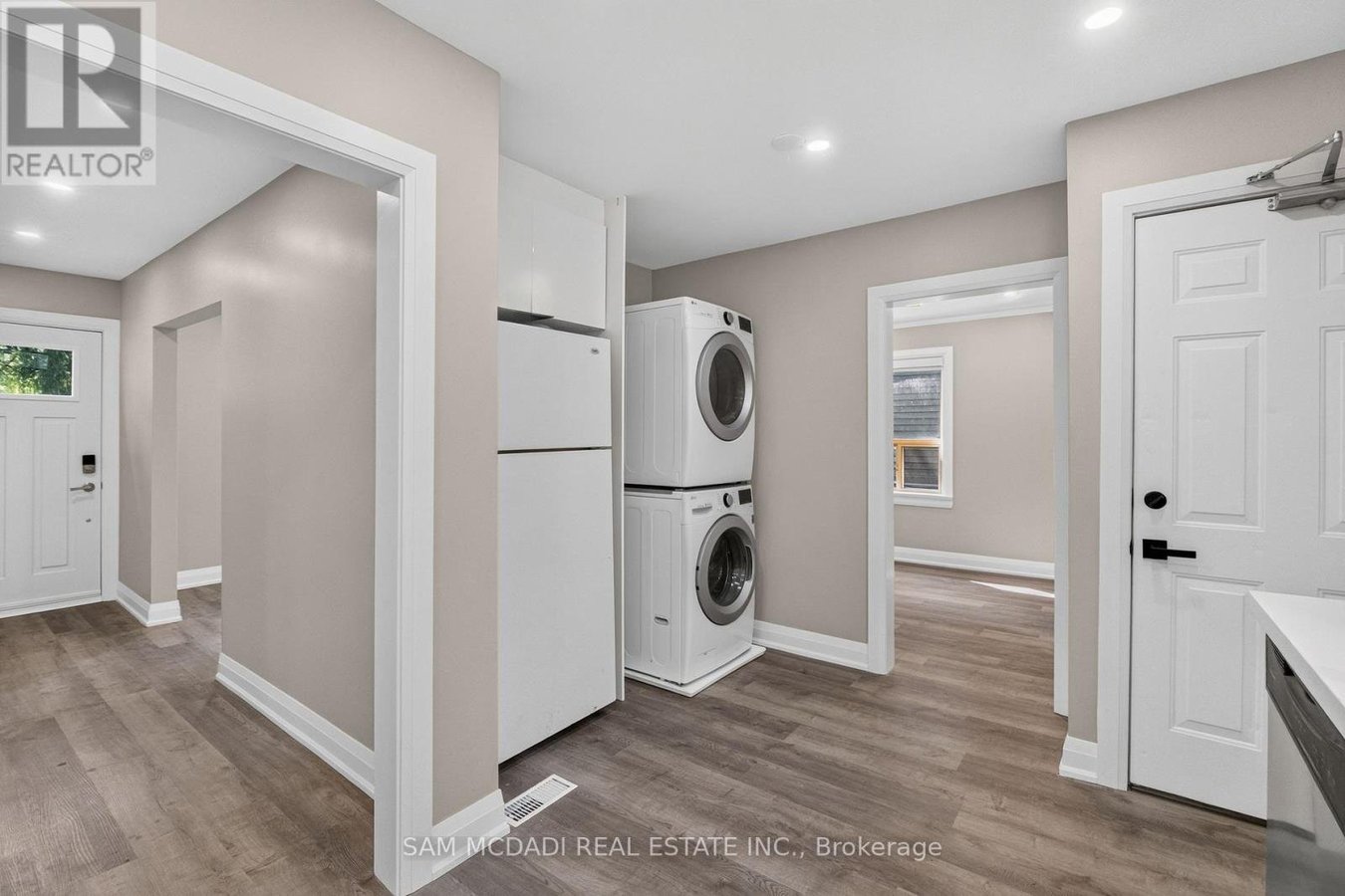 1153 MONA ROAD - Photo 16