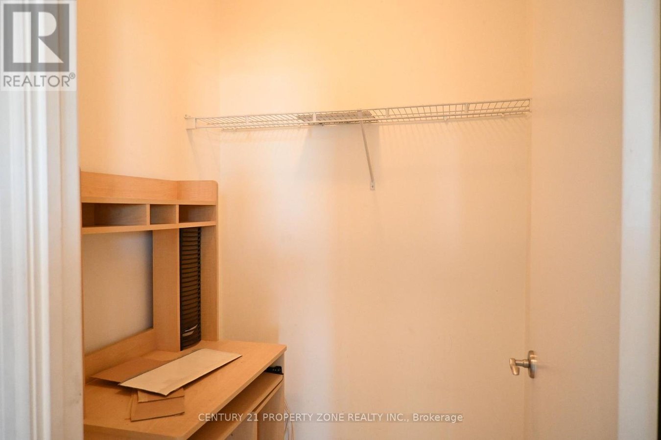 405 - 1359 RATHBURN ROAD E - Photo 6