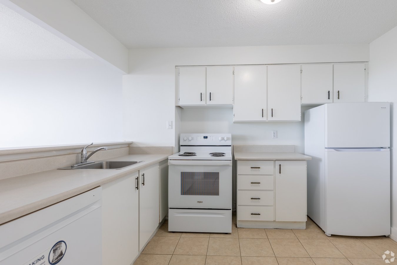 1850 Rathburn Road East - Photo 7