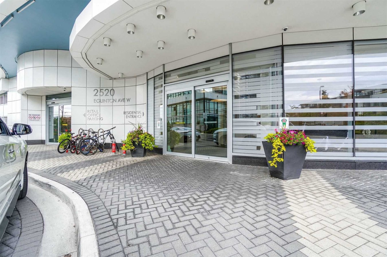 2520 Eglinton Avenue West - Photo 2