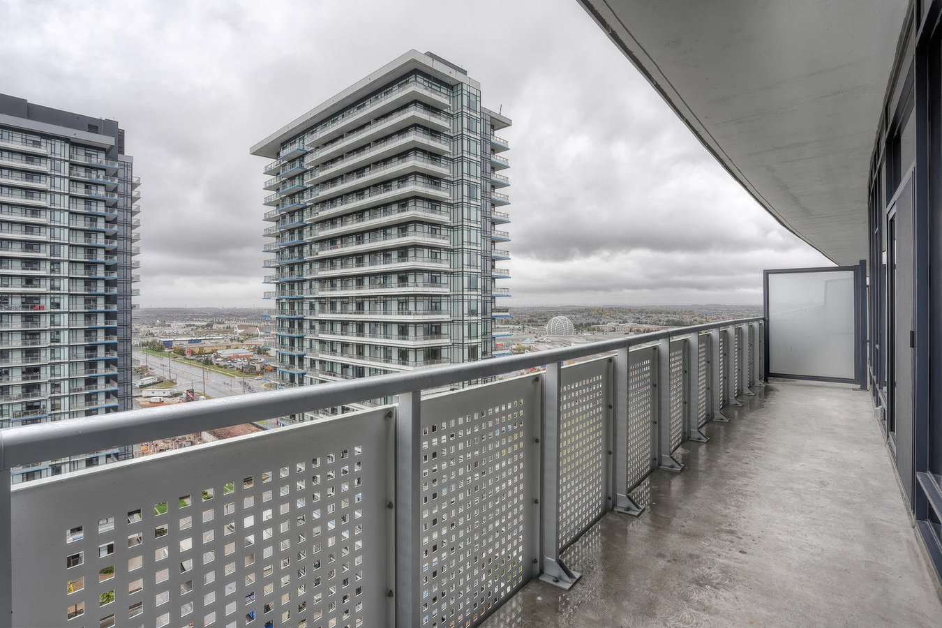 2520 Eglinton Avenue West - Photo 18