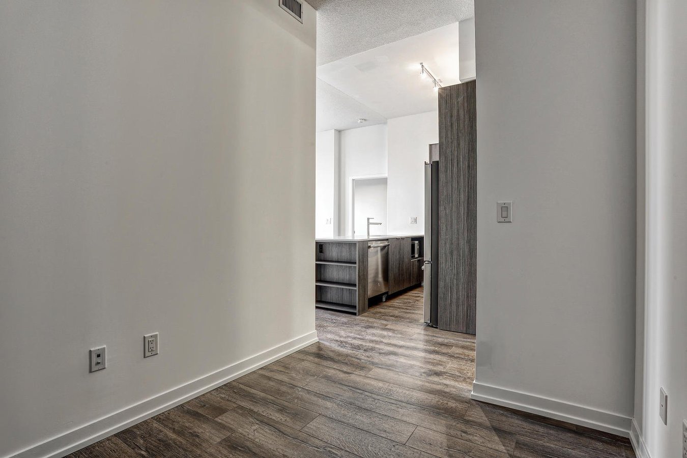 2520 Eglinton Avenue West - Photo 10