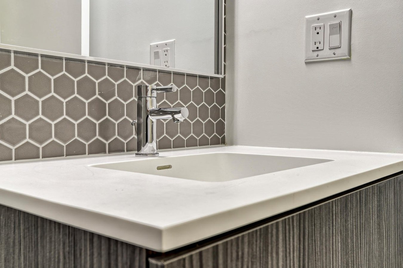2520 Eglinton Avenue West - Photo 8