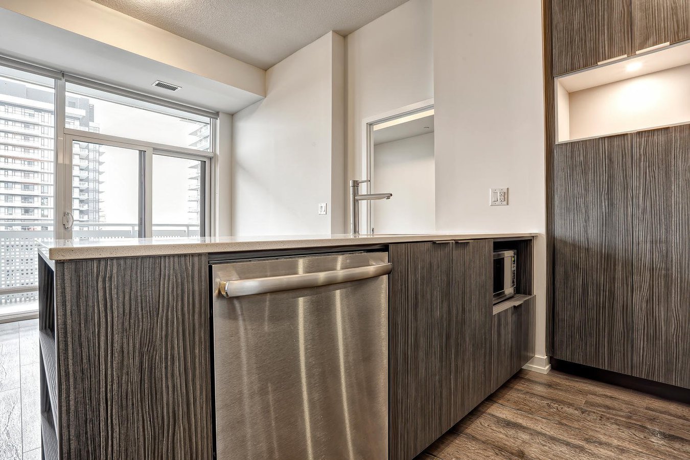 2520 Eglinton Avenue West - Photo 12
