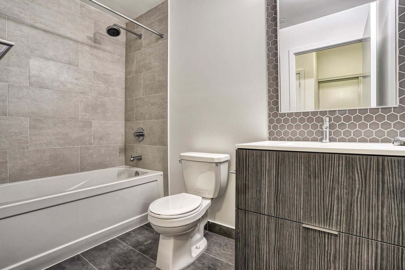 2520 Eglinton Avenue West - Photo 7