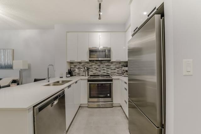 5033 Four Springs Avenue - Photo 7