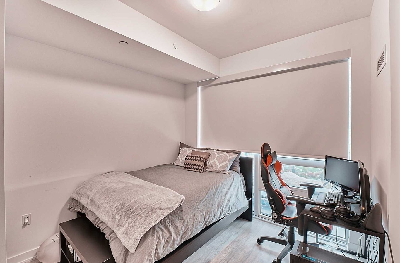 4655 Metcalfe Avenue - Photo 14