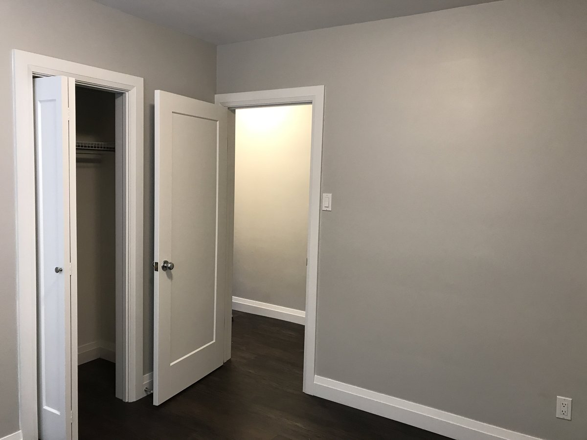 273 Lakeshore Road East - Photo 9