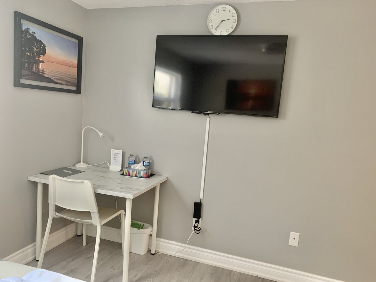 1135 McBride Avenue - Photo 5