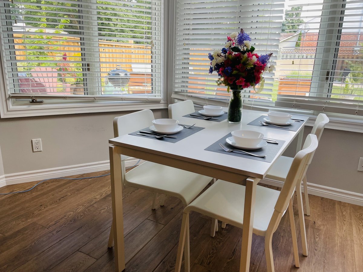 2263 Harcourt Crescent - Photo 9