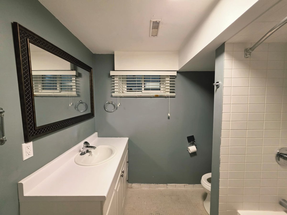 4216 Jefton Crescent - Photo 9