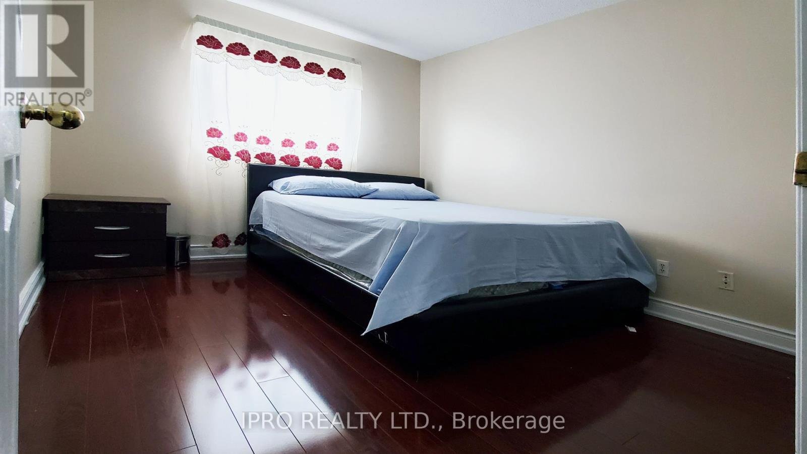 5060 MOULIN ROUGE CRESCENT - Photo 12