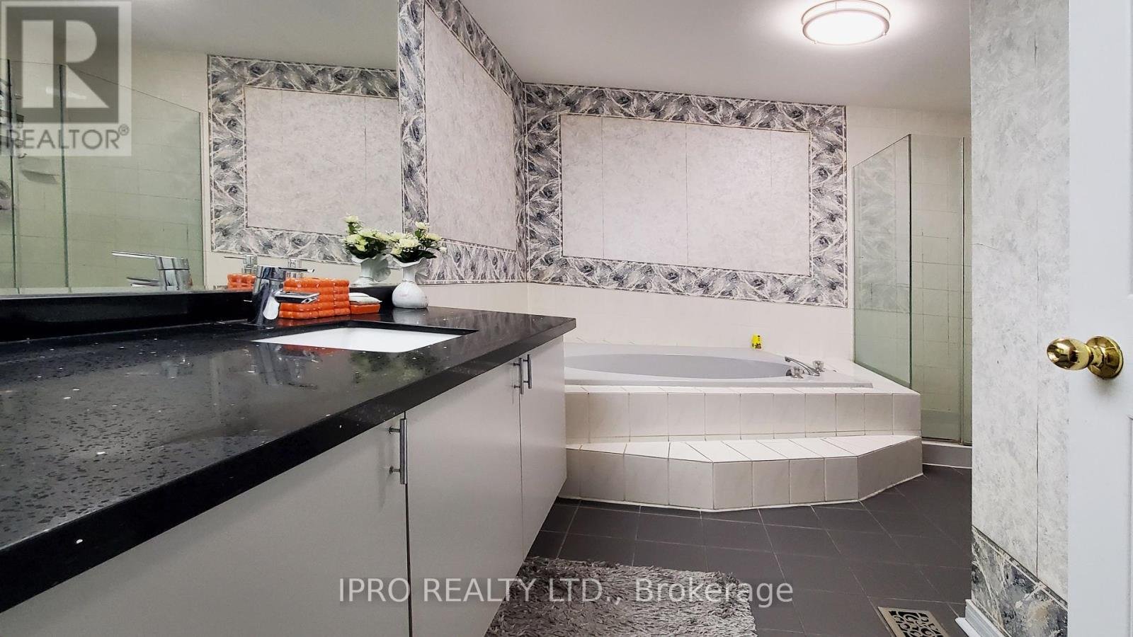 5060 MOULIN ROUGE CRESCENT - Photo 15