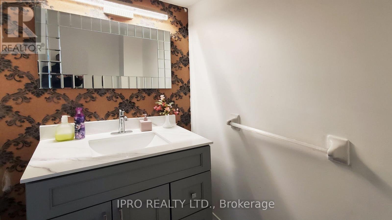 5060 MOULIN ROUGE CRESCENT - Photo 16