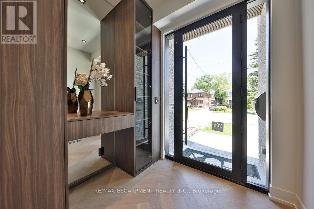 20B BROADVIEW AVENUE - Photo 3