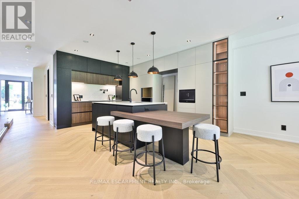 20B BROADVIEW AVENUE - Photo 8