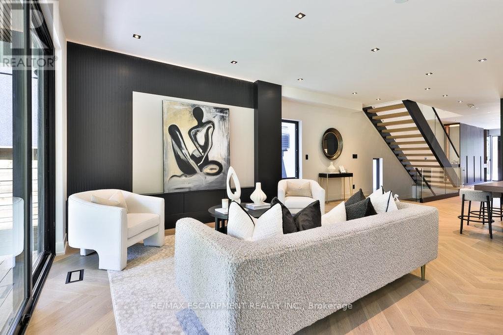 20B BROADVIEW AVENUE - Photo 11