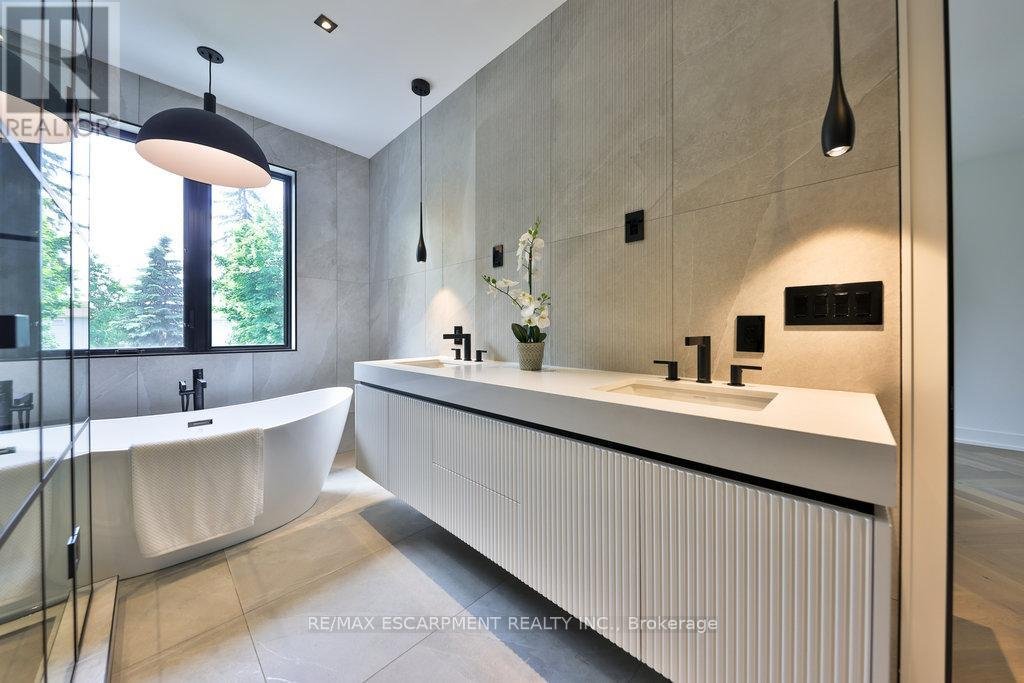 20B BROADVIEW AVENUE - Photo 18