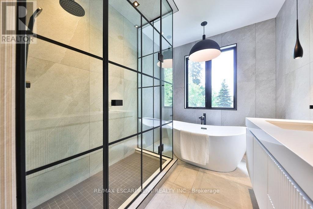 20B BROADVIEW AVENUE - Photo 19