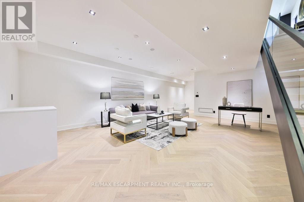 20B BROADVIEW AVENUE - Photo 27