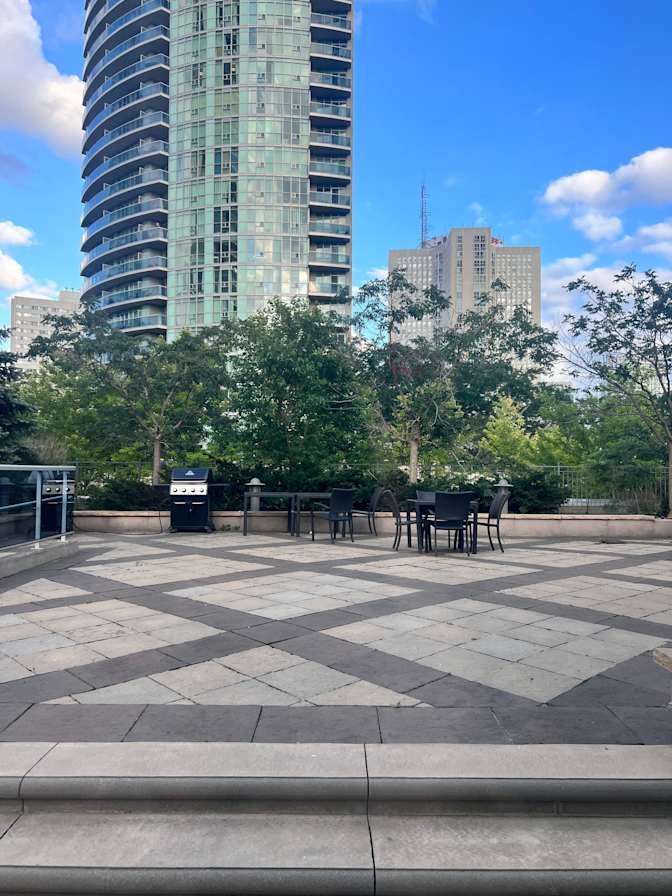Absolute Avenue - Photo 15