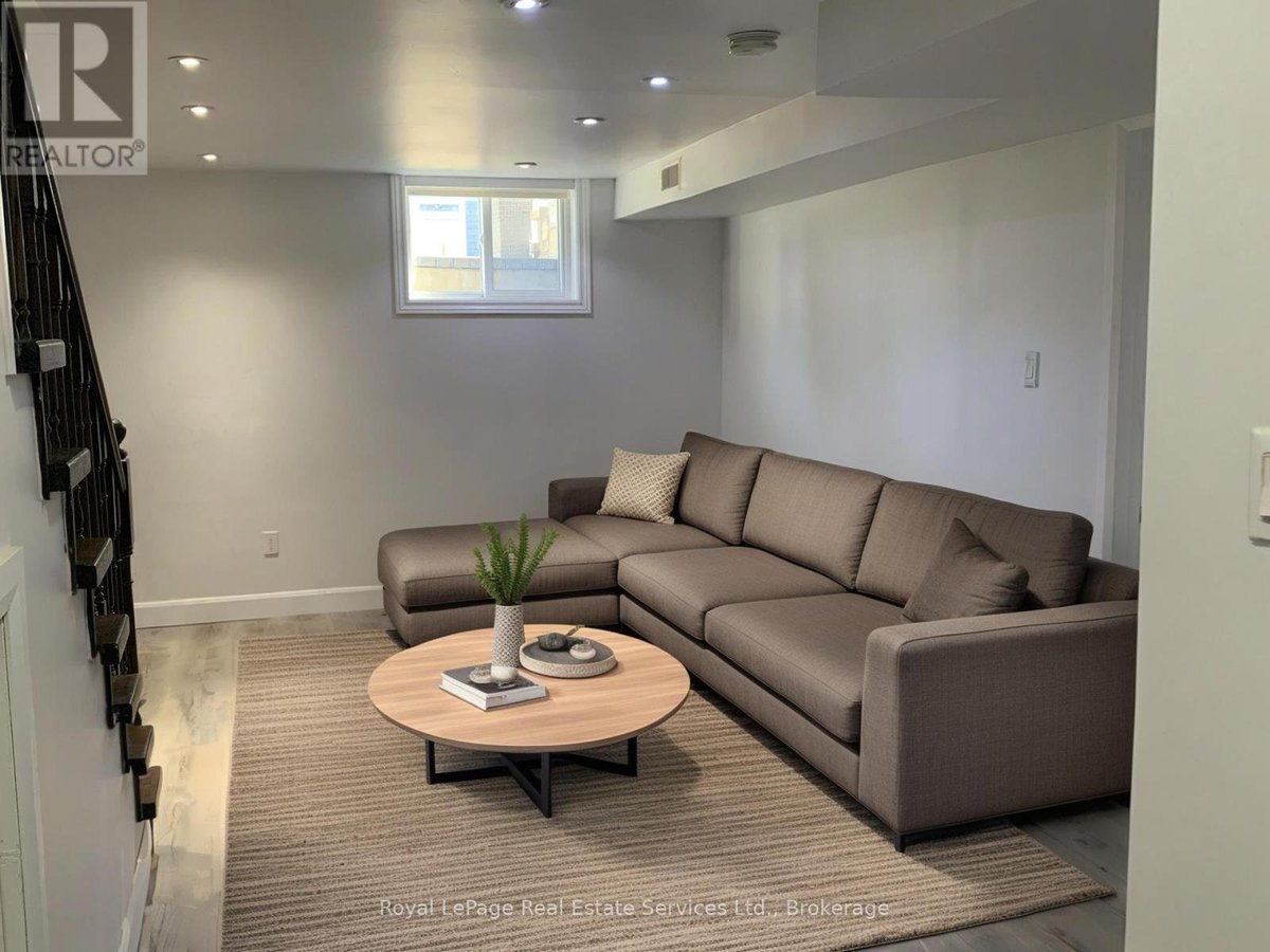2 - 1033 GARDNER AVENUE - Photo 5