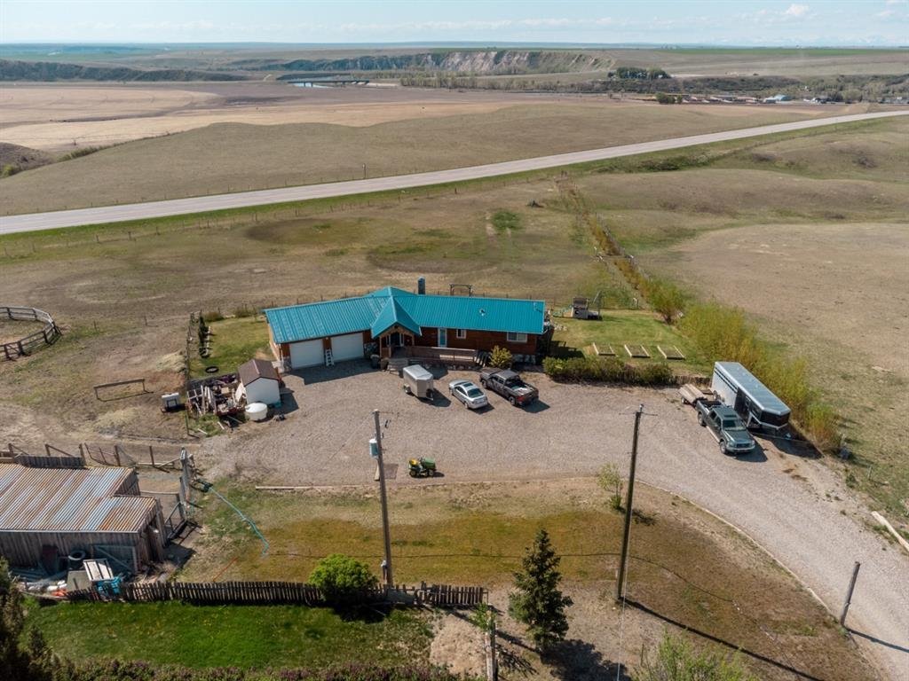 609 Edward Street South West - Photo 4