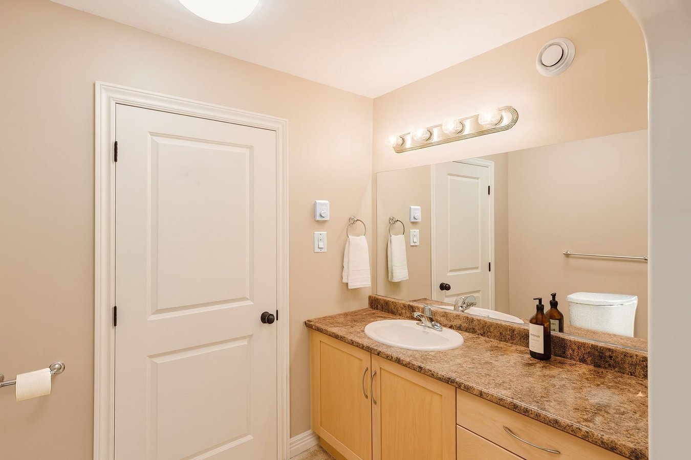 357 McLaughlin Drive - Photo 5