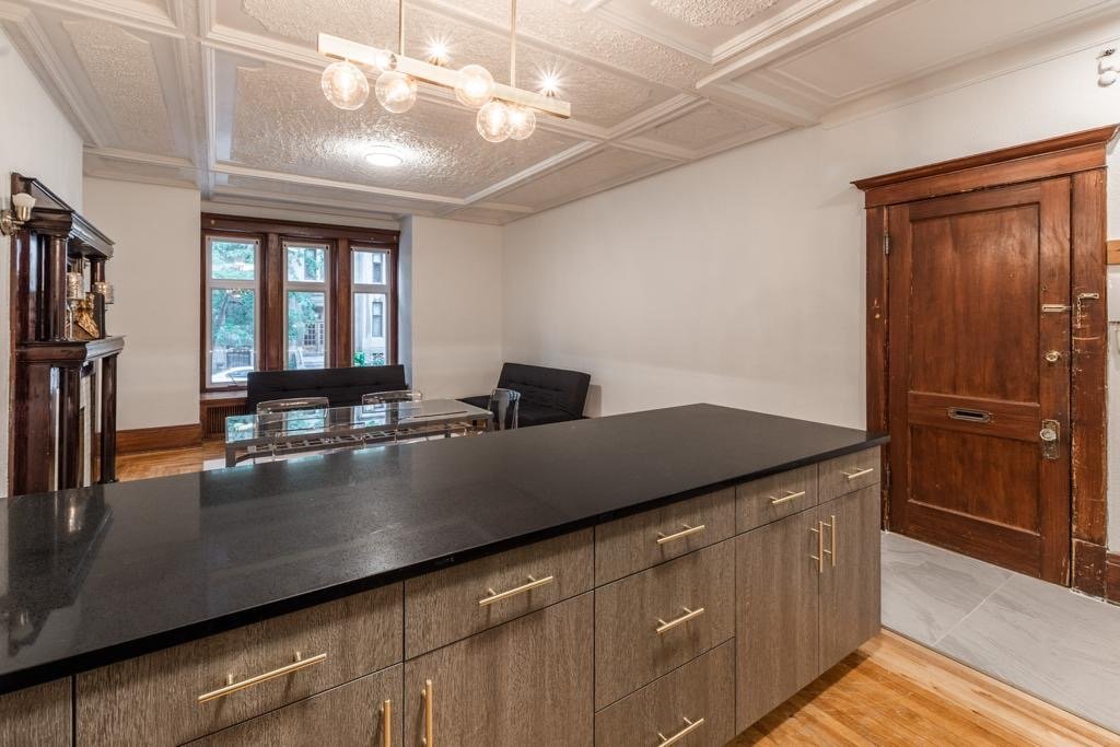 2030 Rue Lambert Closse - Photo 4