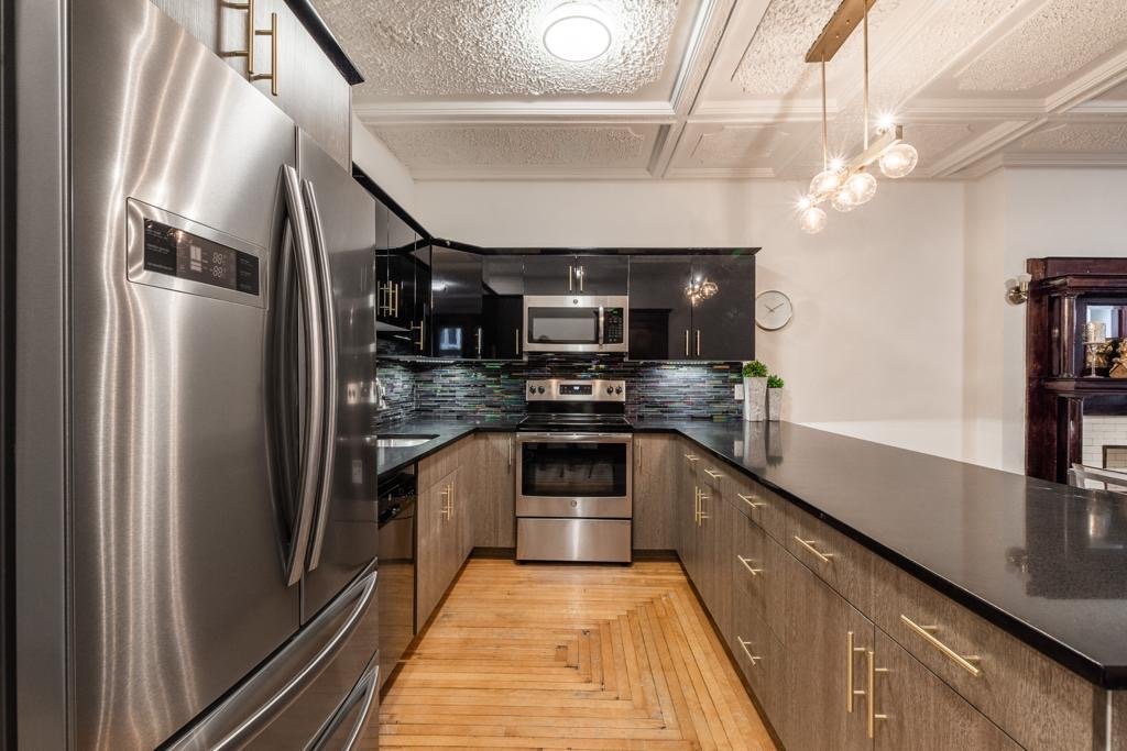 2030 Rue Lambert Closse - Photo 5